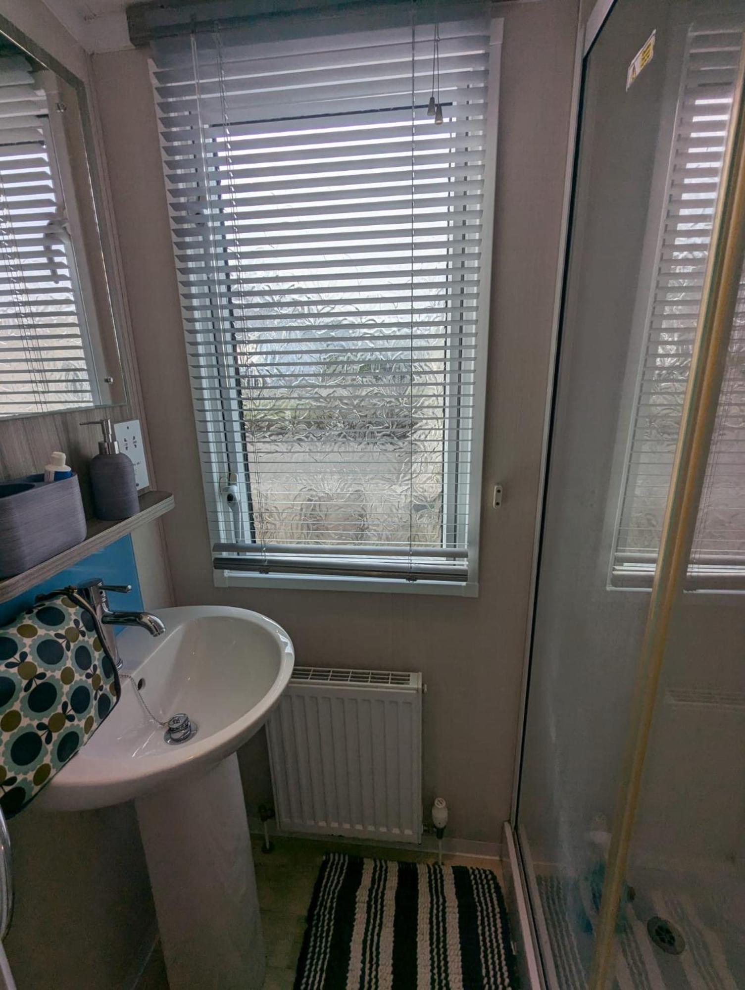 Beautifully Presented Dog Friendly Caravan On Very Popular Littlesea Holiday Haven Park Weymouth Wyke Regis Buitenkant foto